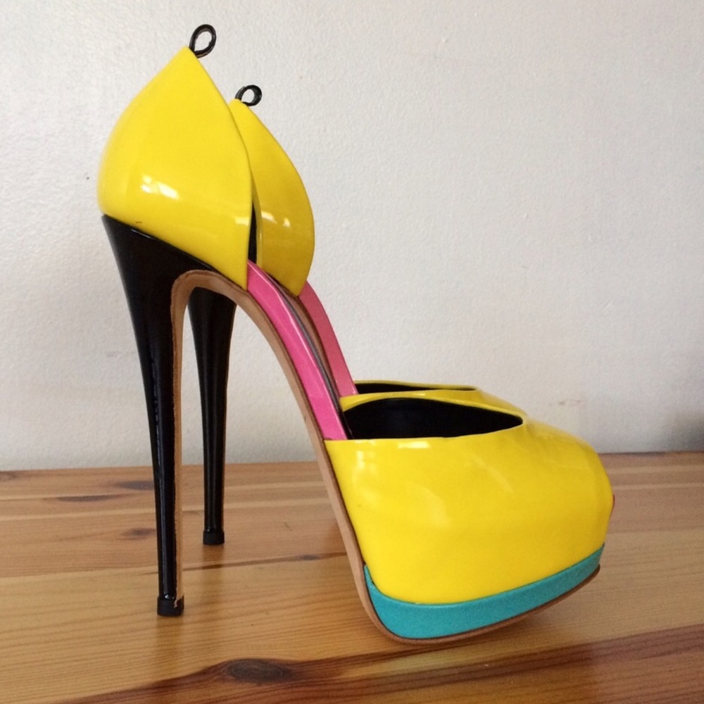 Giuseppe Zanotti size 6